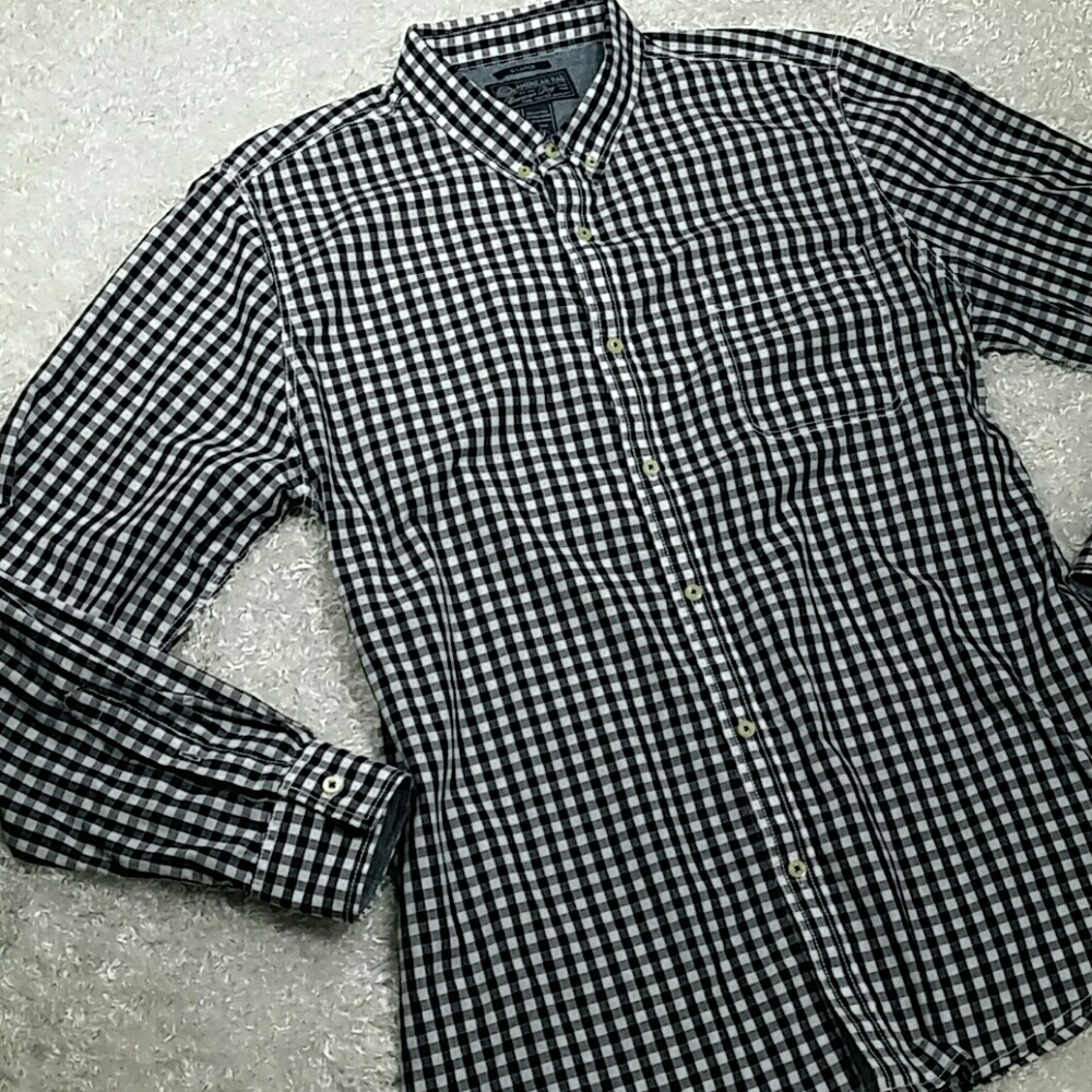 American Rag Mens Button Down Shirt